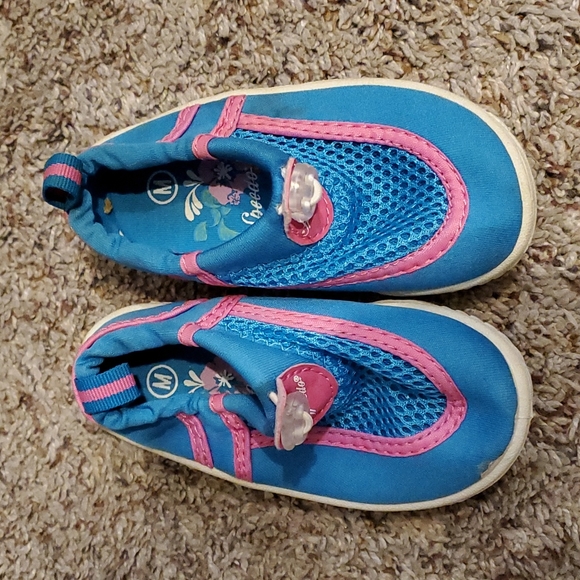 Size 7 watershoes